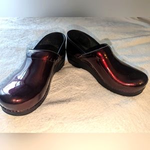 Dansko red garnet clogs EU39